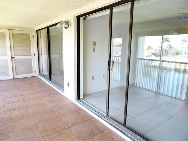 For Sale: $189,900 (2 beds, 2 baths, 1089 Square Feet)