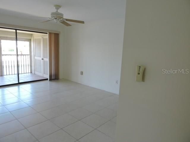 For Sale: $189,900 (2 beds, 2 baths, 1089 Square Feet)