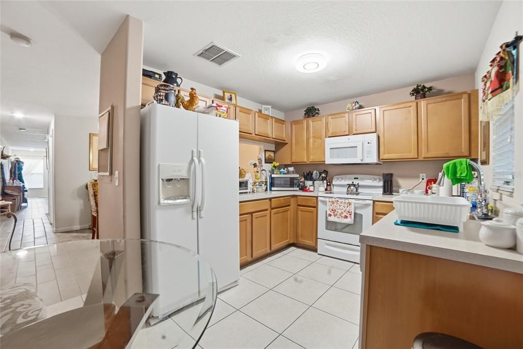 На продажу: $165,000 (2 спален, 2 ванн, 1496 Квадратных фут)
