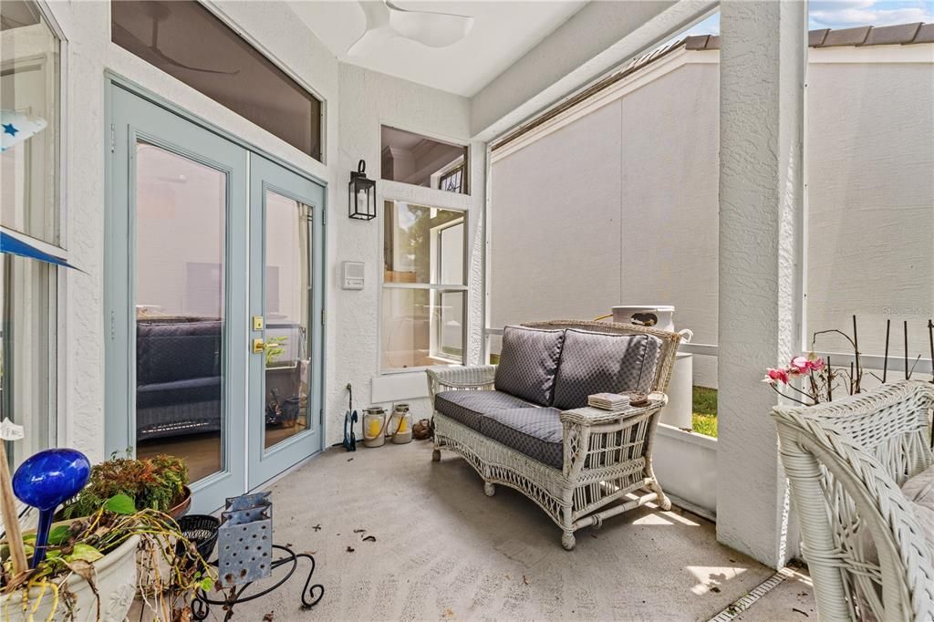 For Sale: $549,999 (3 beds, 2 baths, 1645 Square Feet)