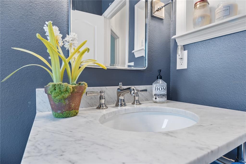 For Sale: $549,999 (3 beds, 2 baths, 1645 Square Feet)