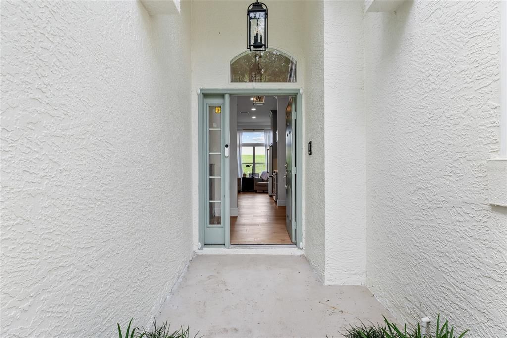 For Sale: $549,999 (3 beds, 2 baths, 1645 Square Feet)
