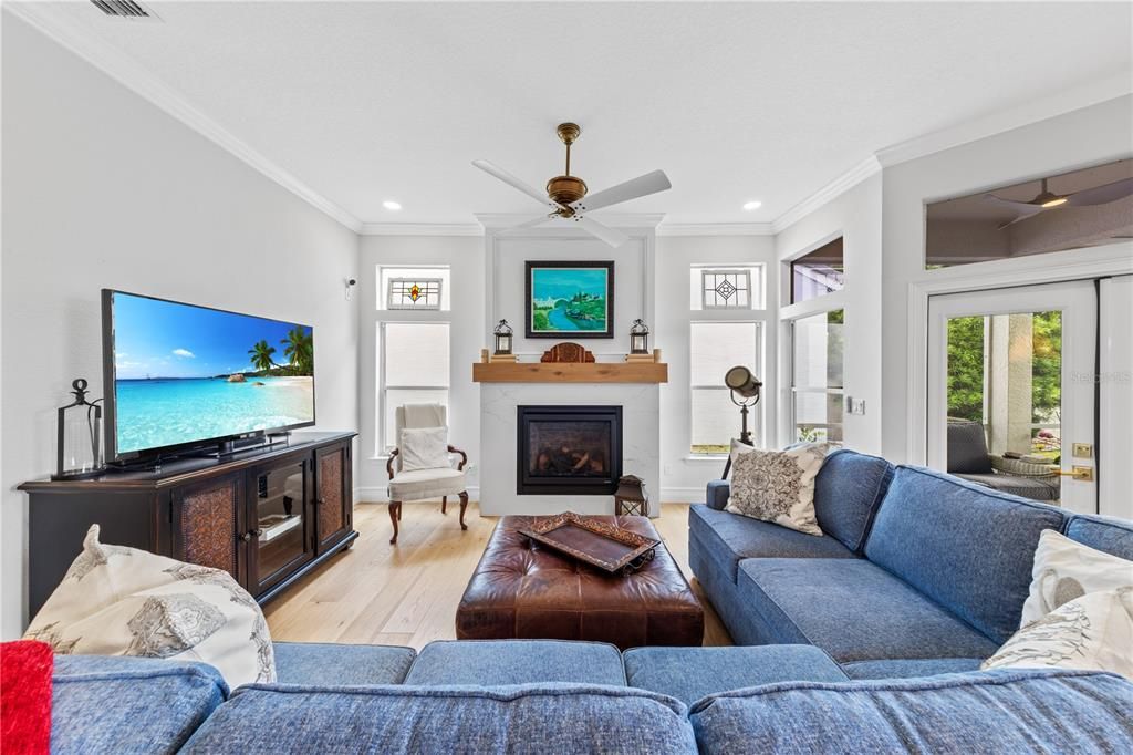 For Sale: $549,999 (3 beds, 2 baths, 1645 Square Feet)