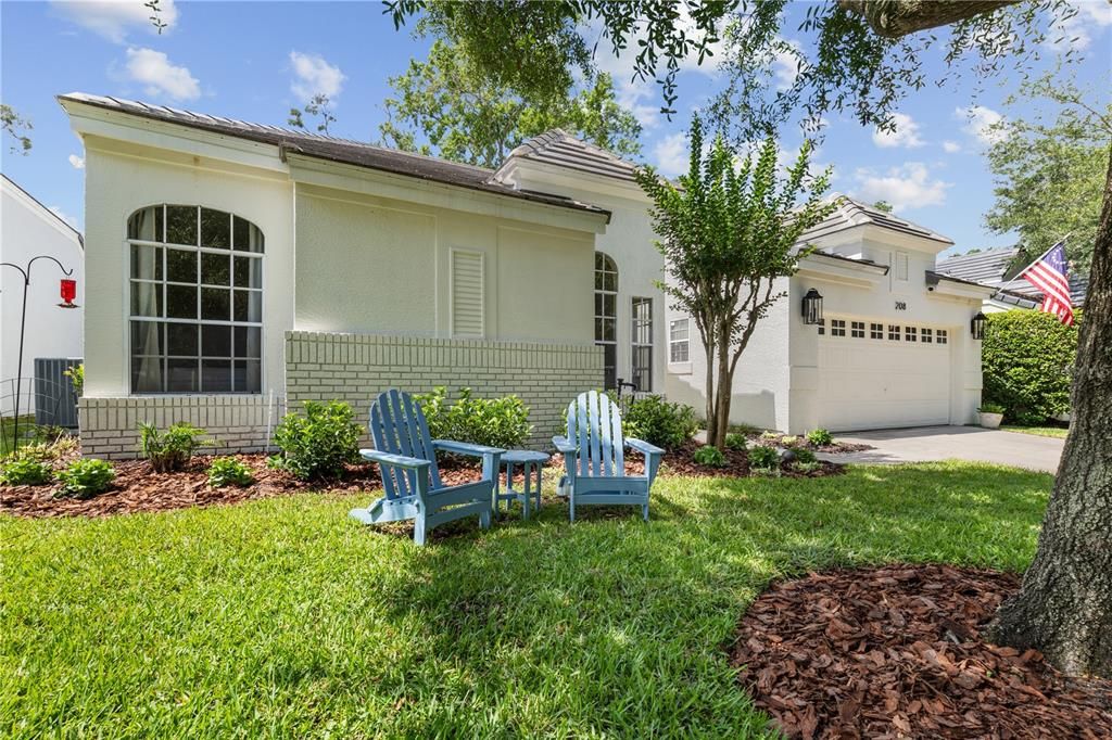 For Sale: $549,999 (3 beds, 2 baths, 1645 Square Feet)