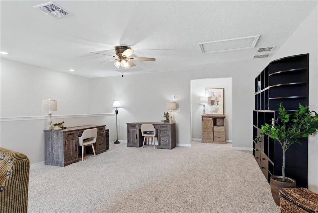 For Sale: $615,000 (5 beds, 4 baths, 3804 Square Feet)