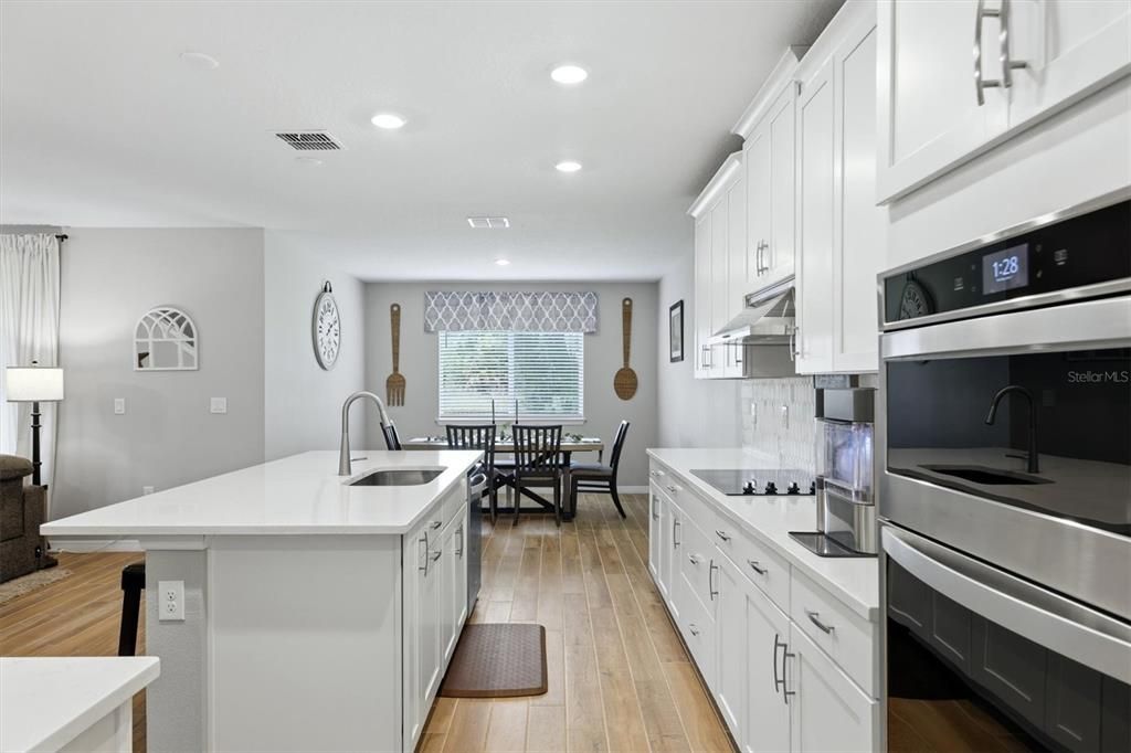 For Sale: $615,000 (5 beds, 4 baths, 3804 Square Feet)