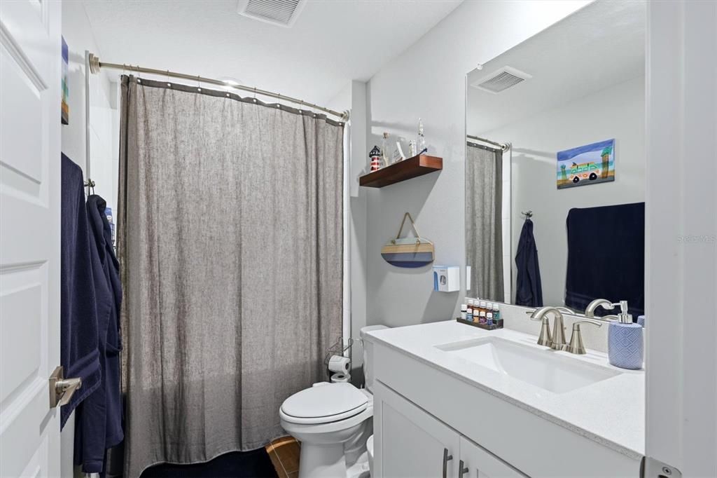 For Sale: $615,000 (5 beds, 4 baths, 3804 Square Feet)
