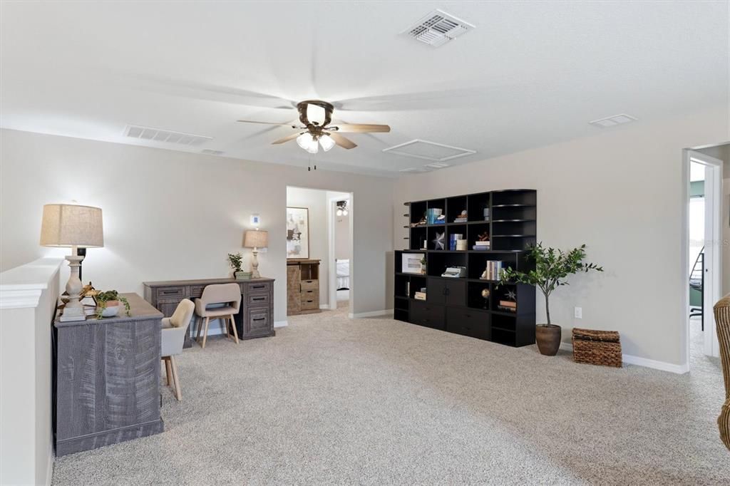 For Sale: $615,000 (5 beds, 4 baths, 3804 Square Feet)
