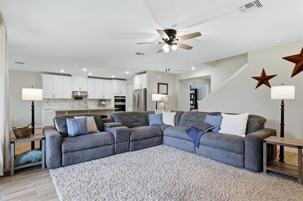 For Sale: $615,000 (5 beds, 4 baths, 3804 Square Feet)