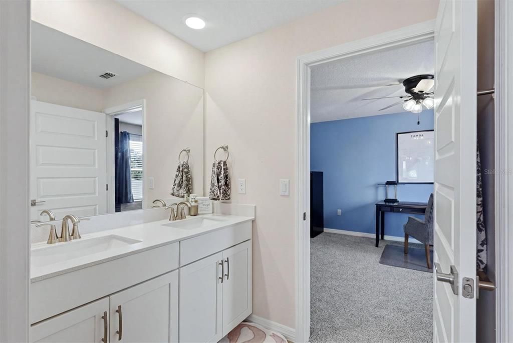 For Sale: $615,000 (5 beds, 4 baths, 3804 Square Feet)