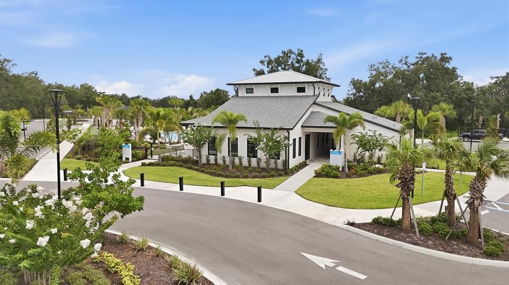 For Sale: $615,000 (5 beds, 4 baths, 3804 Square Feet)