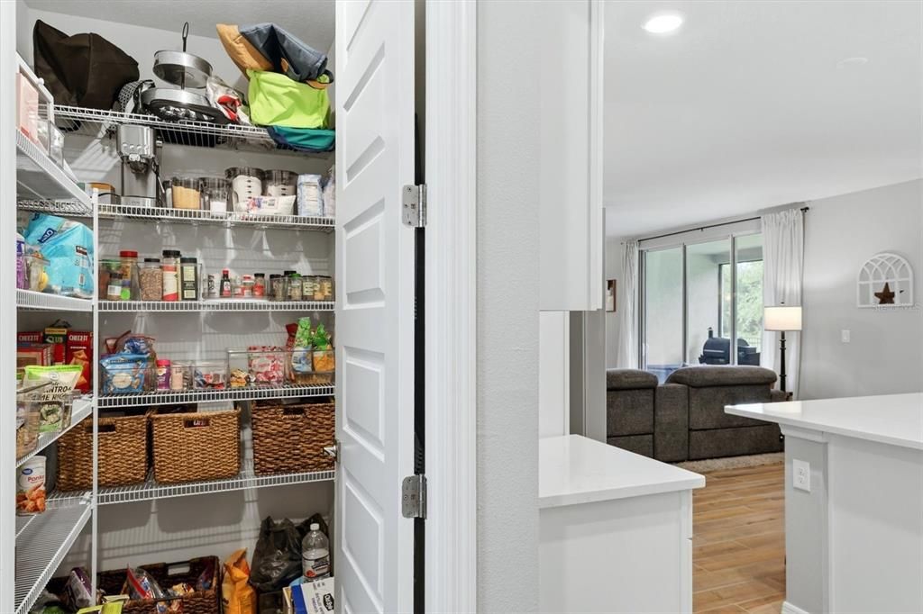 For Sale: $615,000 (5 beds, 4 baths, 3804 Square Feet)
