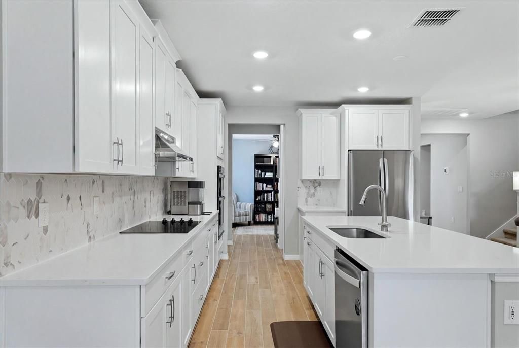 For Sale: $615,000 (5 beds, 4 baths, 3804 Square Feet)