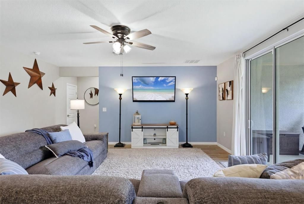 For Sale: $615,000 (5 beds, 4 baths, 3804 Square Feet)