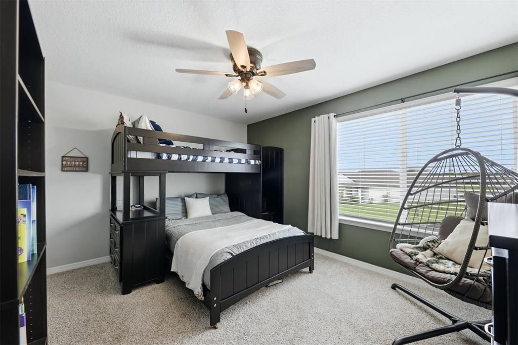 For Sale: $615,000 (5 beds, 4 baths, 3804 Square Feet)