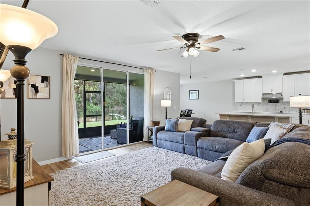 For Sale: $615,000 (5 beds, 4 baths, 3804 Square Feet)