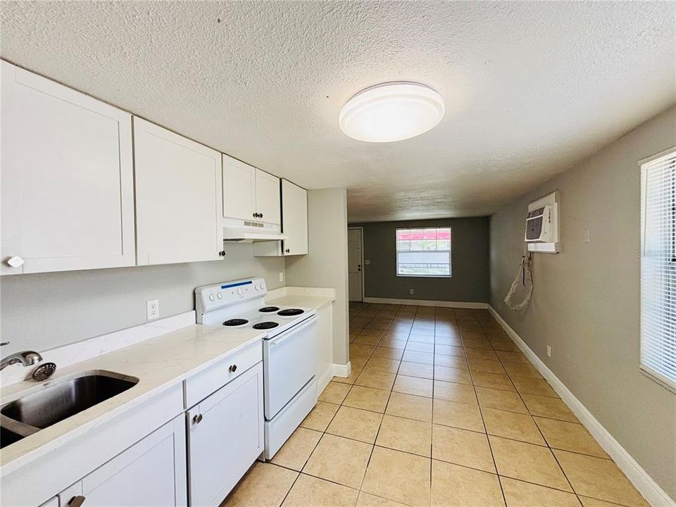 В аренду: $1,400 (2 спален, 1 ванн, 750 Квадратных фут)