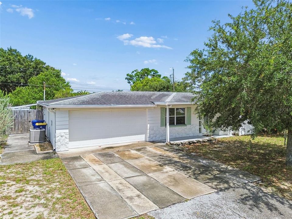For Sale: $245,000 (3 beds, 2 baths, 1148 Square Feet)