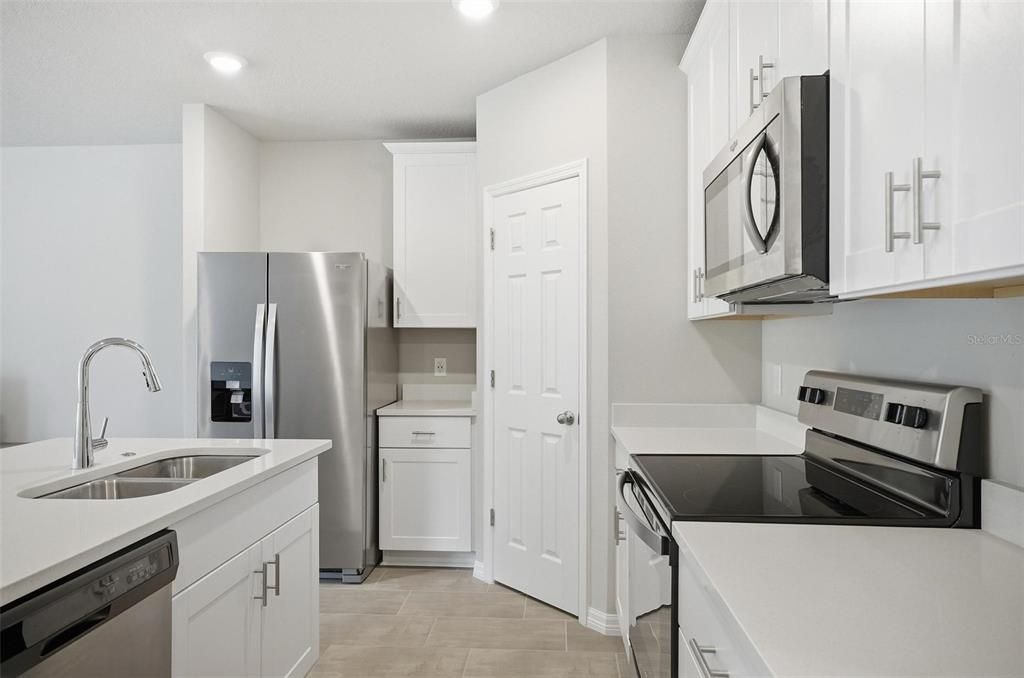 En Venta: $329,900 (3 camas, 2 baños, 1525 Pies cuadrados)