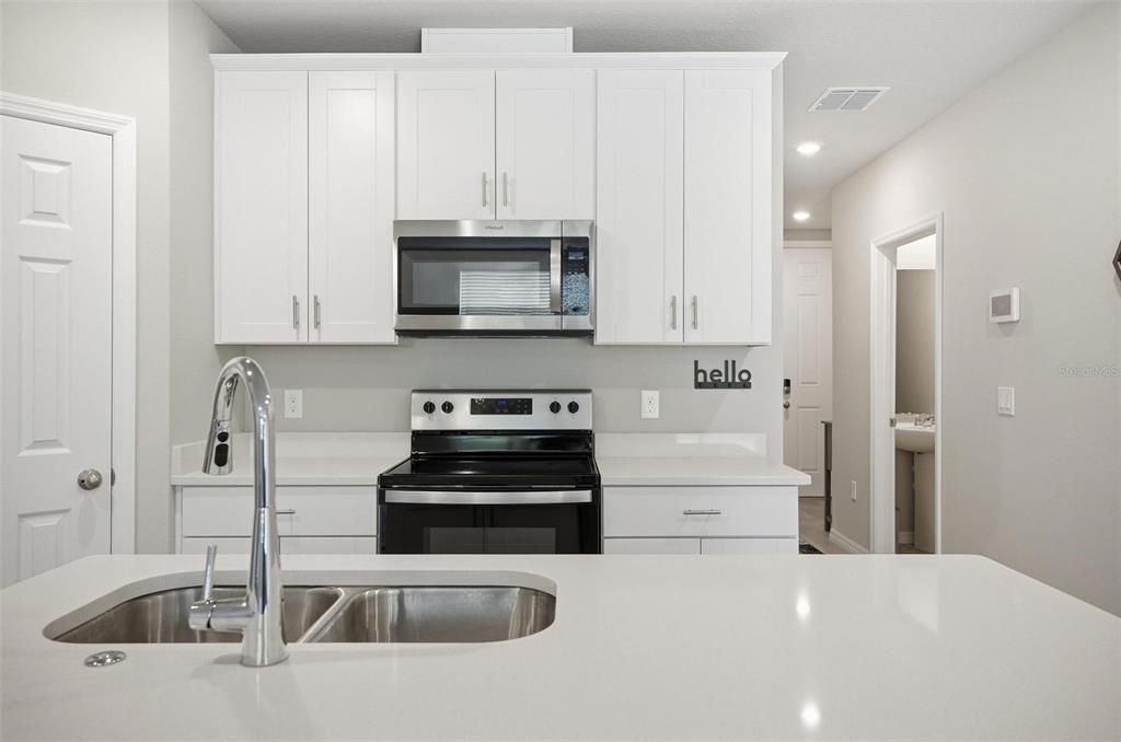 En Venta: $329,900 (3 camas, 2 baños, 1525 Pies cuadrados)