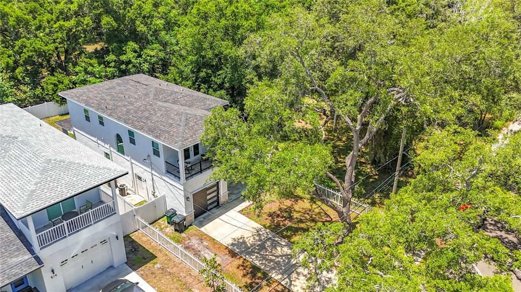 For Sale: $759,900 (3 beds, 2 baths, 2164 Square Feet)