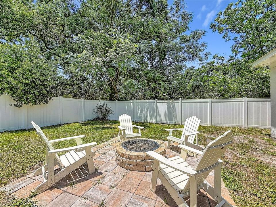 For Sale: $759,900 (3 beds, 2 baths, 2164 Square Feet)