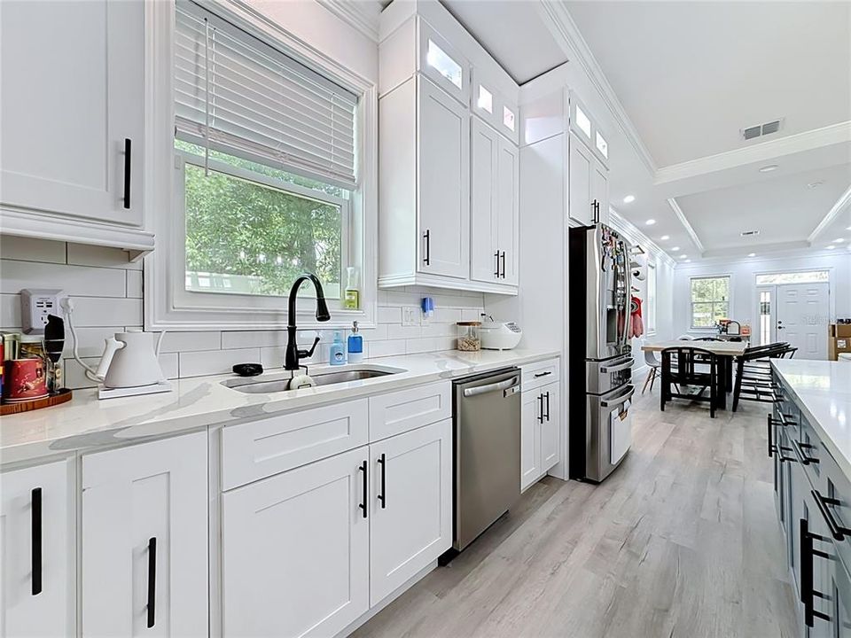 For Sale: $759,900 (3 beds, 2 baths, 2164 Square Feet)