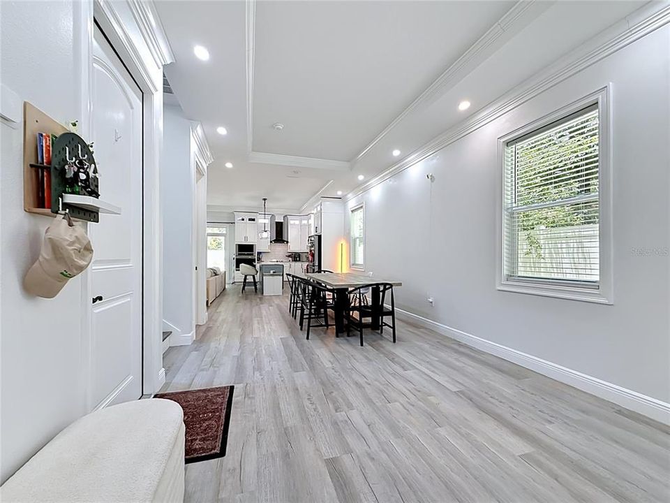 For Sale: $759,900 (3 beds, 2 baths, 2164 Square Feet)