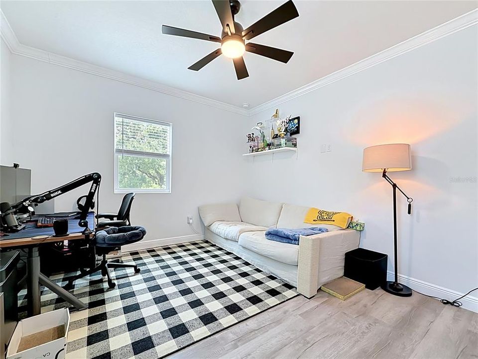 For Sale: $759,900 (3 beds, 2 baths, 2164 Square Feet)