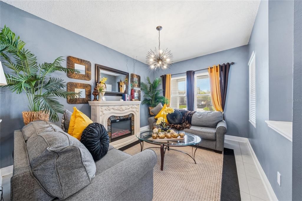 For Sale: $699,900 (5 beds, 4 baths, 3530 Square Feet)