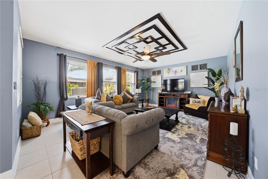 For Sale: $699,900 (5 beds, 4 baths, 3530 Square Feet)