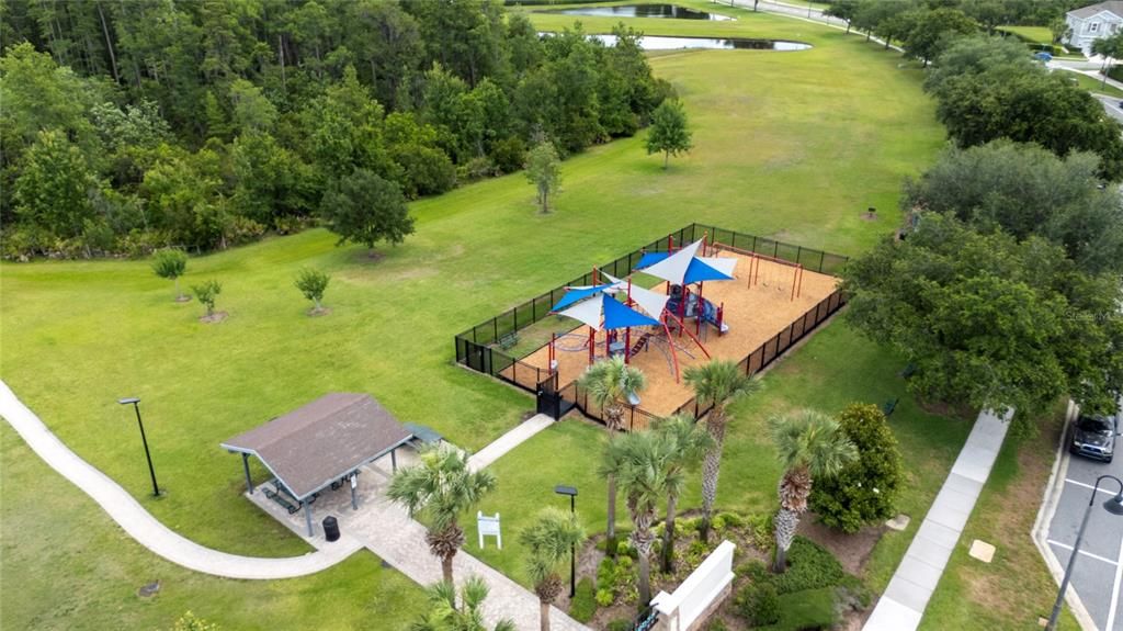 For Sale: $699,900 (5 beds, 4 baths, 3530 Square Feet)
