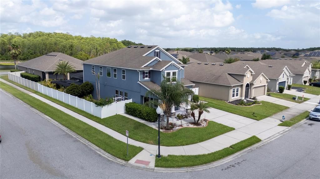 For Sale: $699,900 (5 beds, 4 baths, 3530 Square Feet)