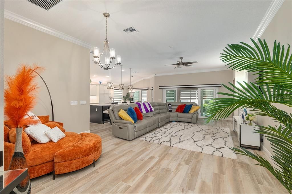 For Sale: $650,000 (3 beds, 2 baths, 1918 Square Feet)