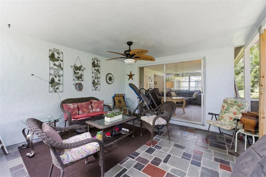For Sale: $249,900 (2 beds, 2 baths, 1200 Square Feet)