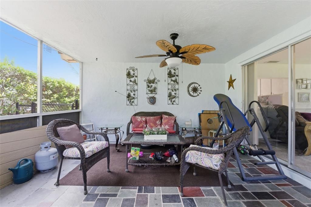 For Sale: $249,900 (2 beds, 2 baths, 1200 Square Feet)