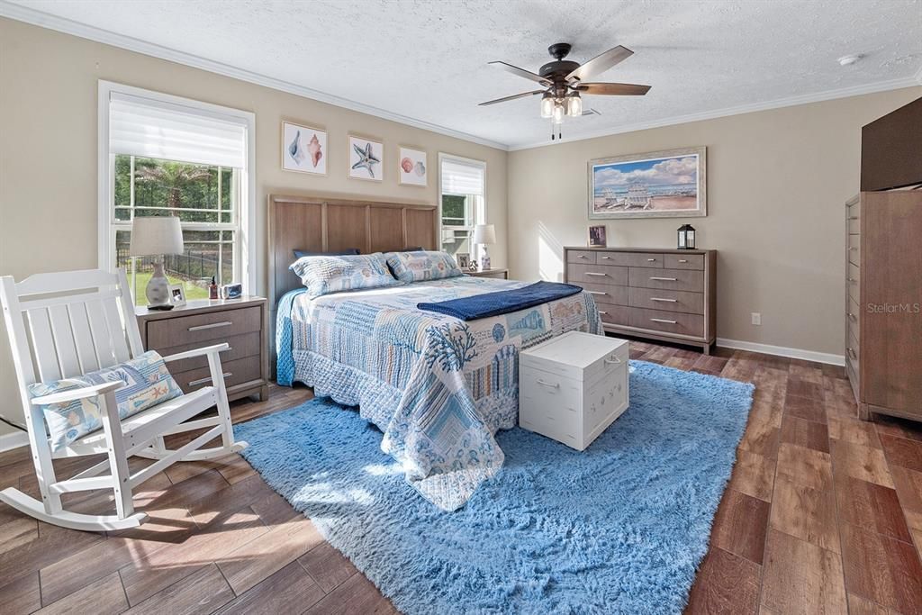 For Sale: $412,000 (3 beds, 2 baths, 1830 Square Feet)