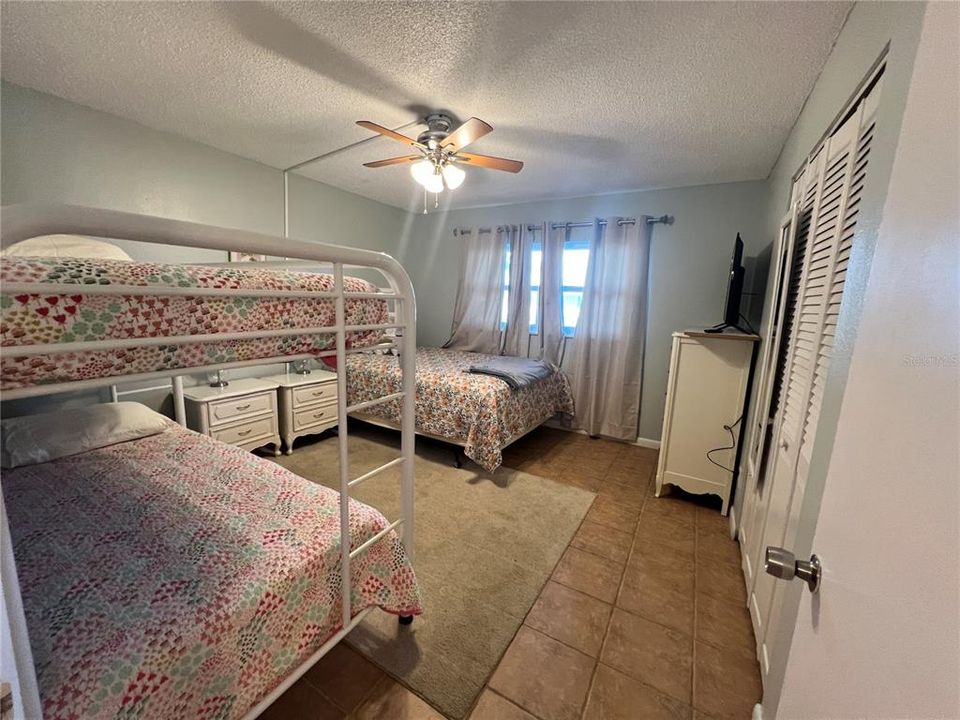 For Sale: $239,000 (2 beds, 2 baths, 1087 Square Feet)