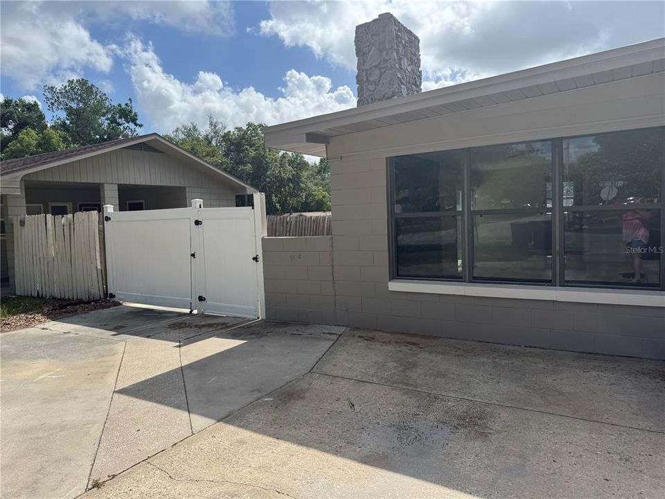 For Rent: $2,300 (3 beds, 2 baths, 1568 Square Feet)