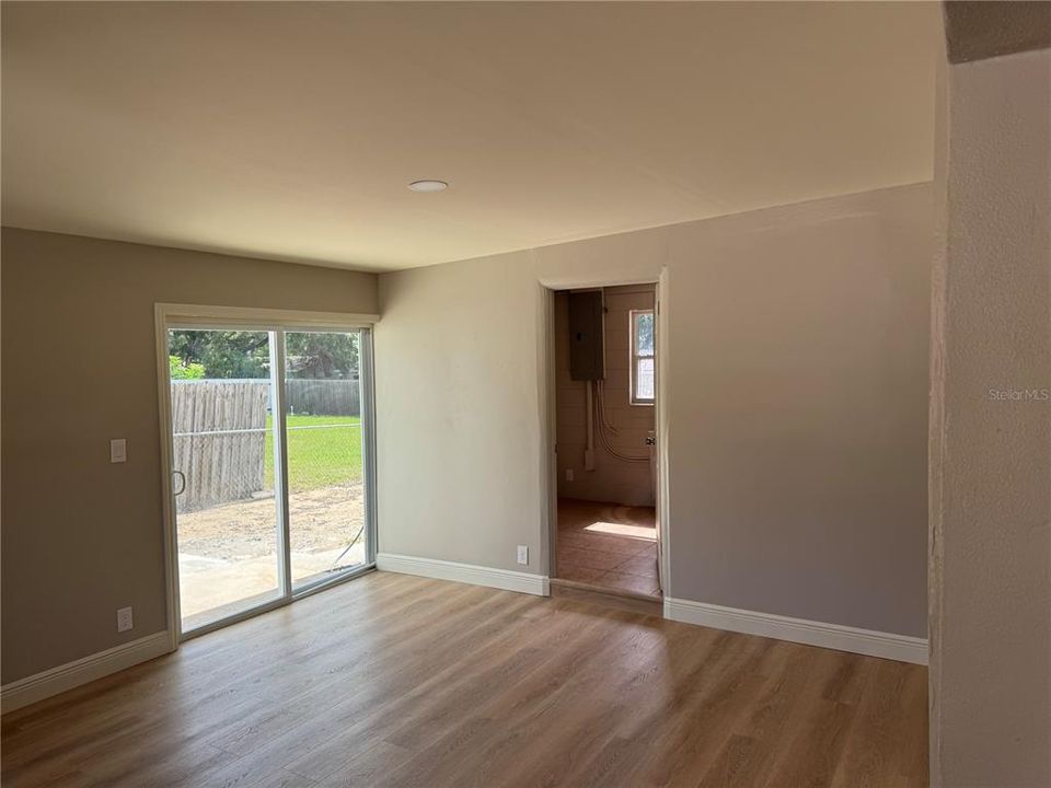 For Rent: $2,300 (3 beds, 2 baths, 1568 Square Feet)