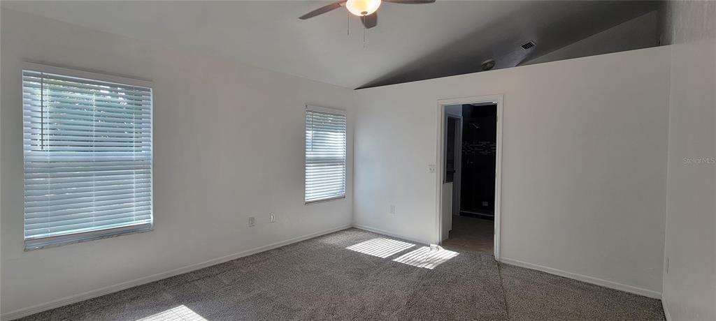 For Rent: $2,375 (3 beds, 2 baths, 1853 Square Feet)