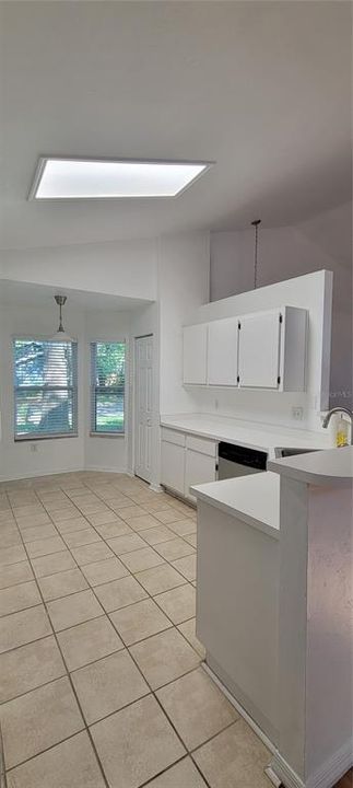 For Rent: $2,375 (3 beds, 2 baths, 1853 Square Feet)