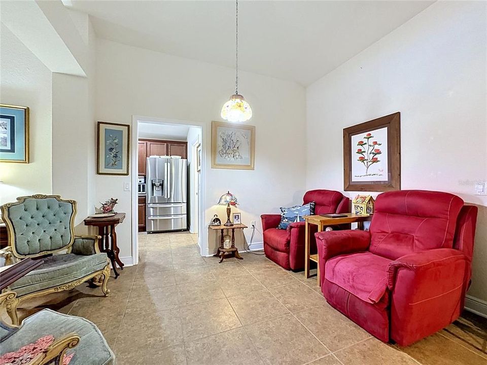 En Venta: $329,999 (3 camas, 2 baños, 1955 Pies cuadrados)
