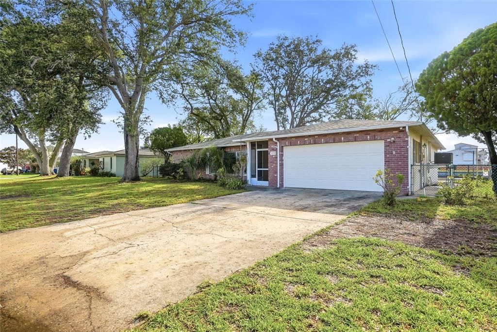 En Venta: $489,000 (3 camas, 2 baños, 1584 Pies cuadrados)