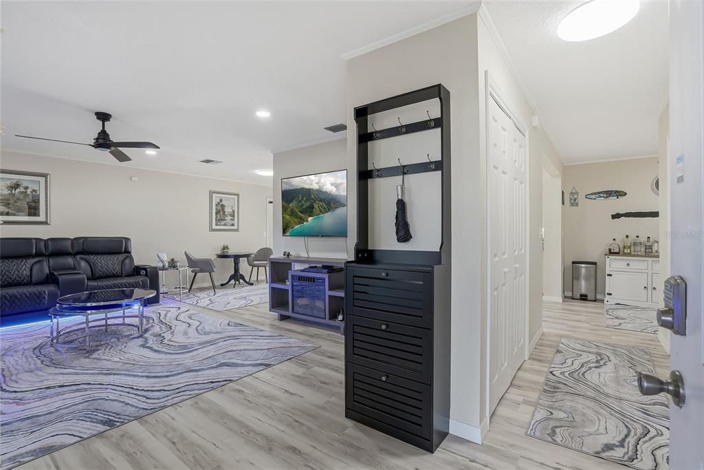 En Venta: $489,000 (3 camas, 2 baños, 1584 Pies cuadrados)