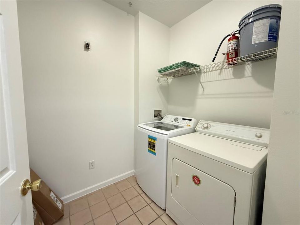 For Rent: $1,750 (2 beds, 2 baths, 1041 Square Feet)
