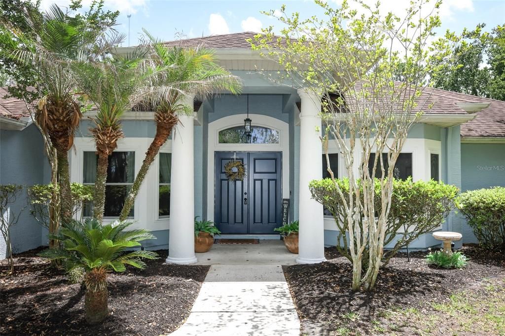 For Sale: $925,000 (5 beds, 3 baths, 2593 Square Feet)