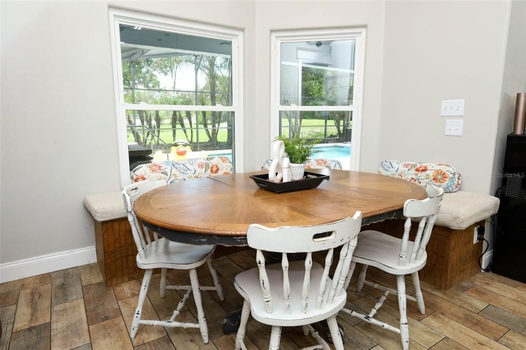 For Sale: $925,000 (5 beds, 3 baths, 2593 Square Feet)