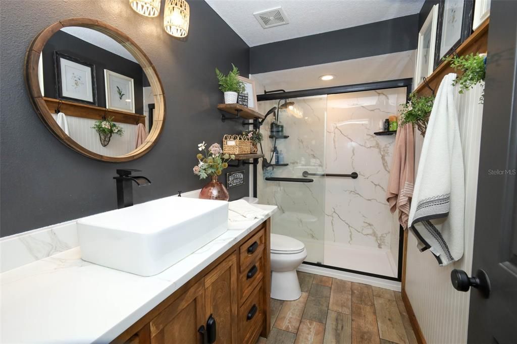 For Sale: $925,000 (5 beds, 3 baths, 2593 Square Feet)