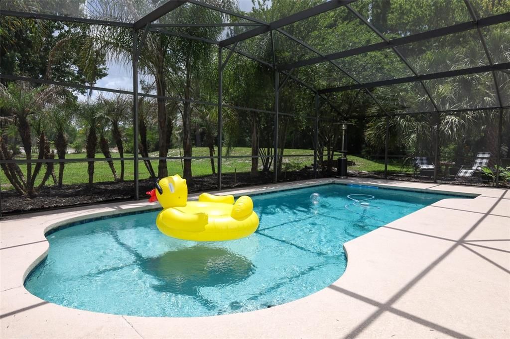 For Sale: $925,000 (5 beds, 3 baths, 2593 Square Feet)